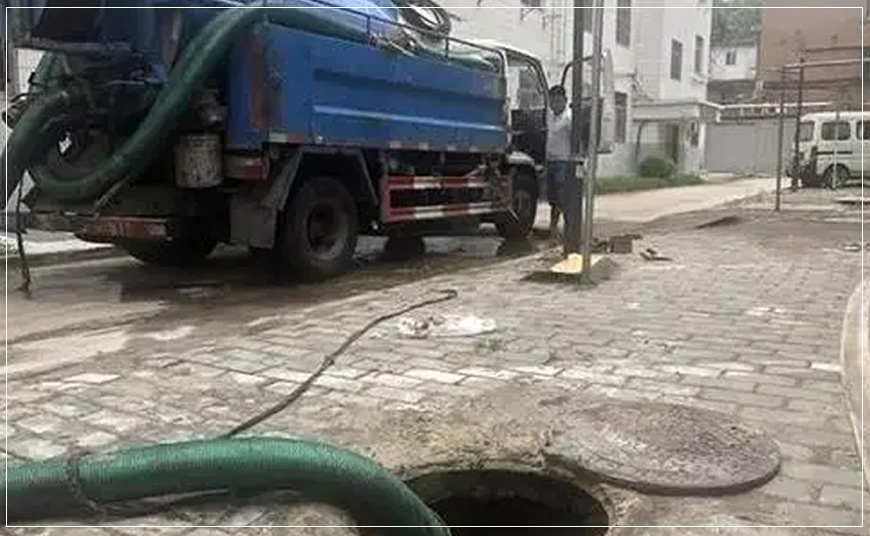 永泰化粪池抽粪吸粪案例